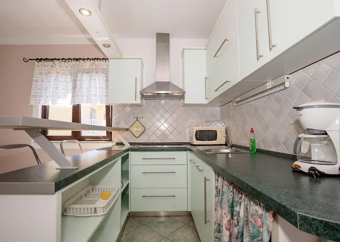 아파트 With Parking Space Barbat, Rab - 16723